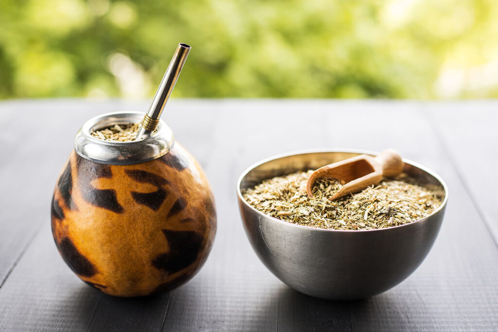 Yerba maté eszközök (calabaza, bombilla, yerba)