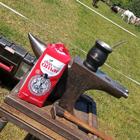 Autentikus környezetben. Munka közben.